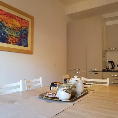 Giobea New Aptm With A/c Διαμέρισμα *